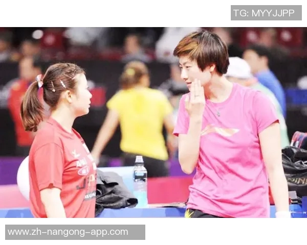 丁宁与福原爱巅峰对决乒乓球赛场上的传奇较量与友谊的碰撞